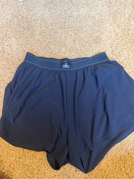 ALO Yoga Pants - Alo women’s navy shorts